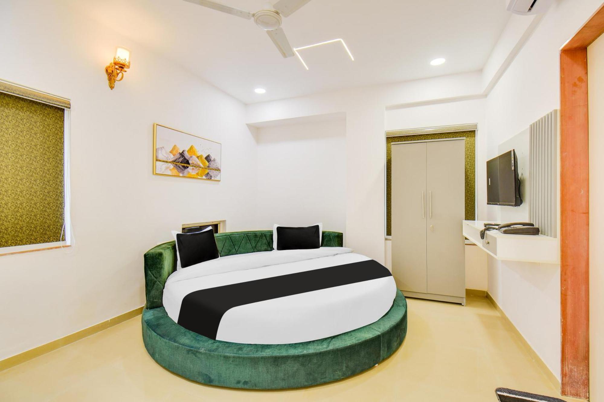Hotel O The Leela Inn Pune Exterior photo